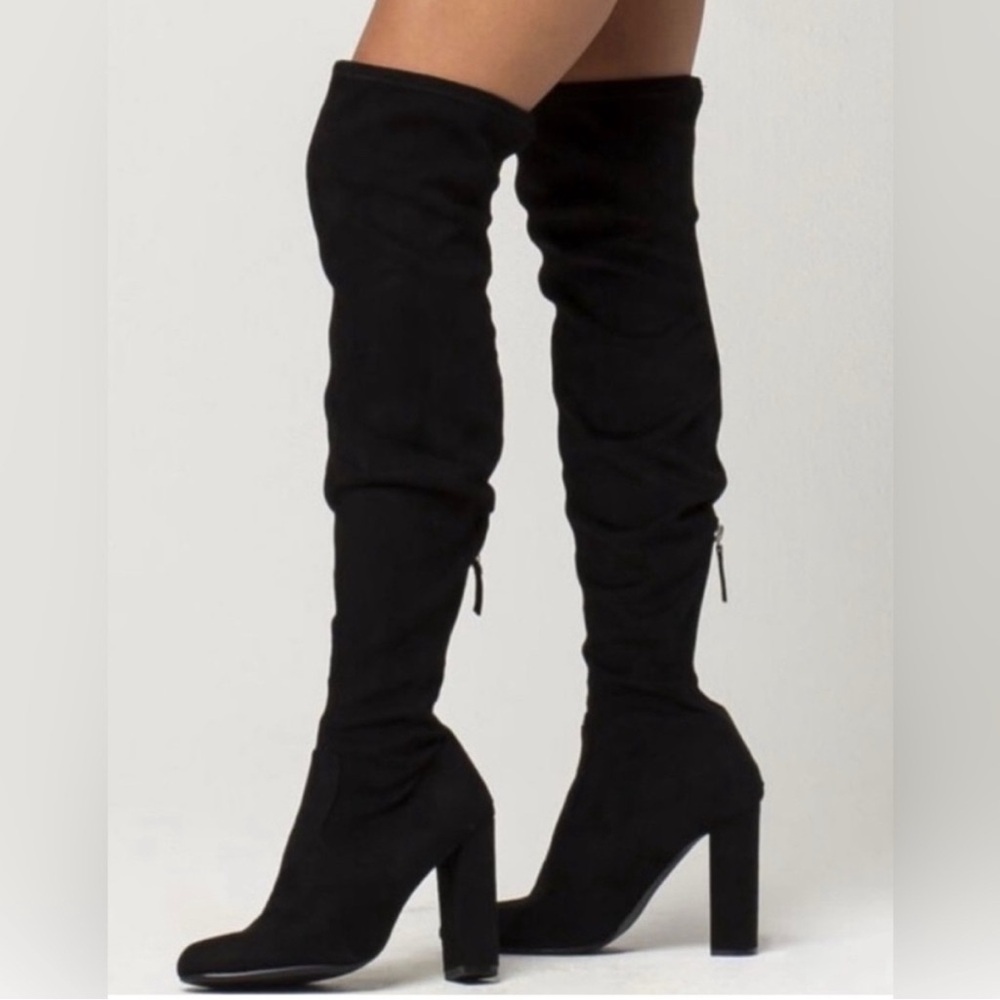 Elegant Black Over-the-Knee Boots